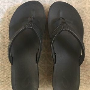 OluKai platform flipflops
